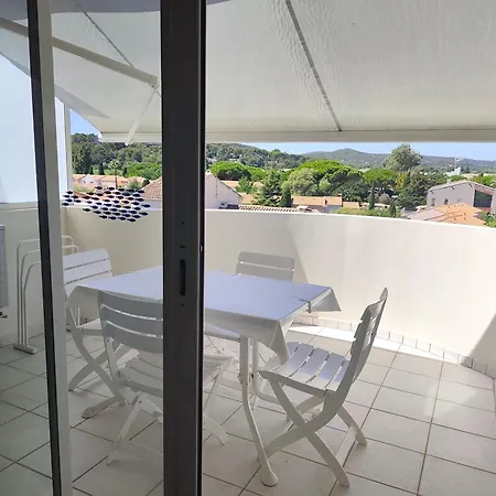 Tres Beau 28m2 Dans De Standing Avec Piscine *